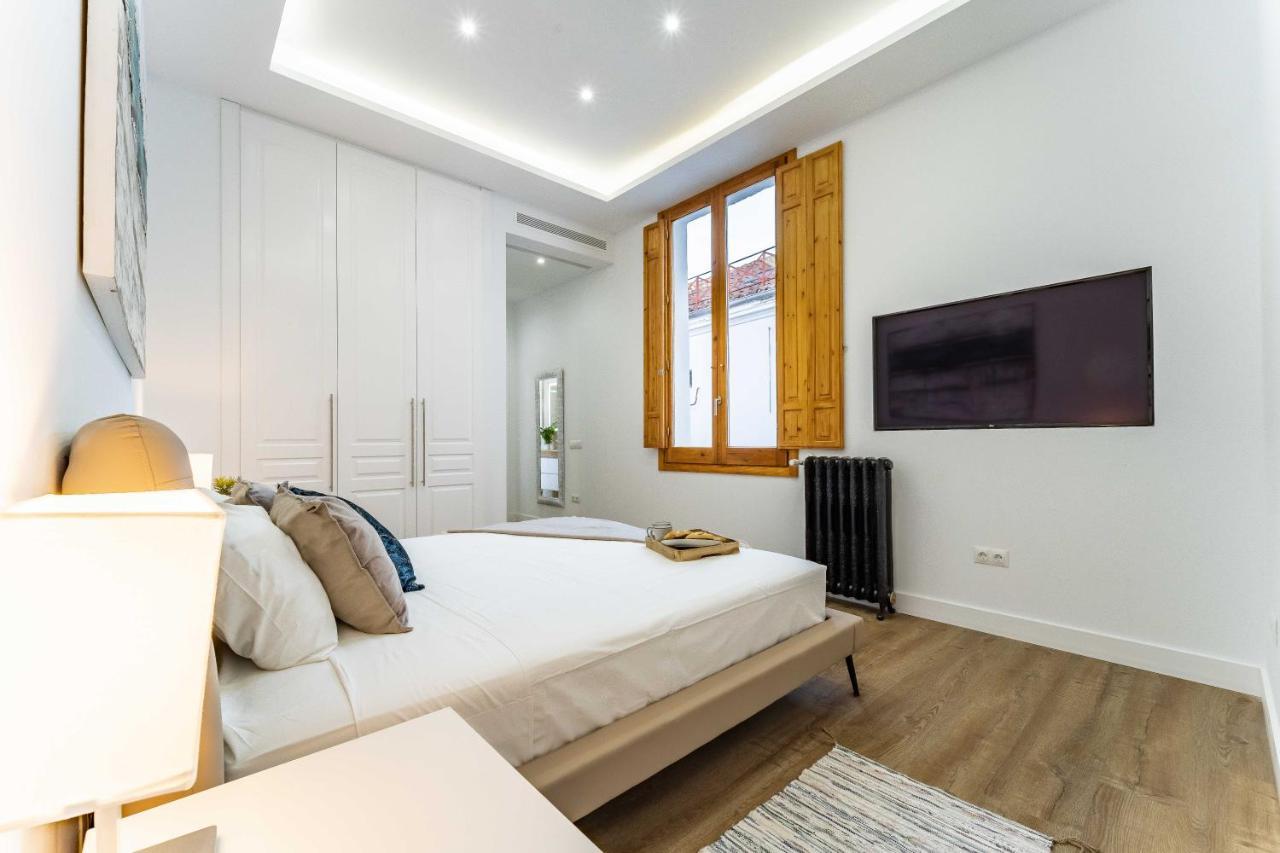 Exclusive Luxury Apartment In Central Мадрид Экстерьер фото